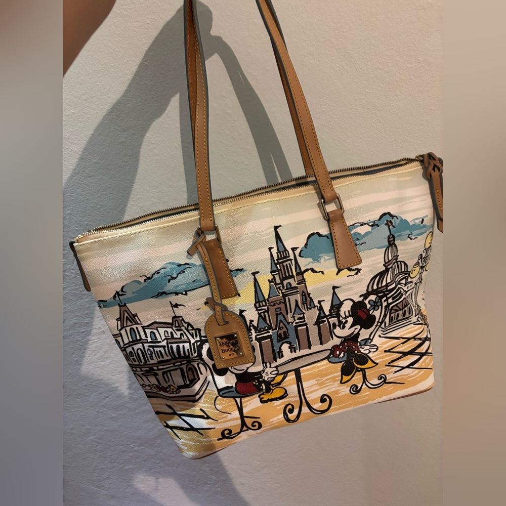 Like New Disney Dooney & Bourke Mickey Minnie Castle Cafe Zip Top Shopper.